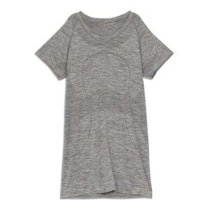 Swiftly Tech Short-Sleeve Crew - Size 8